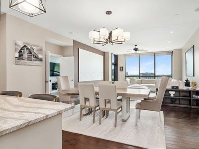250 Spring St APT 825
