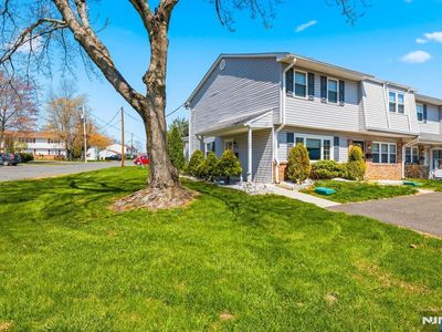 52 Galewood Dr #52