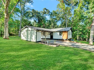 237 Earle Rd