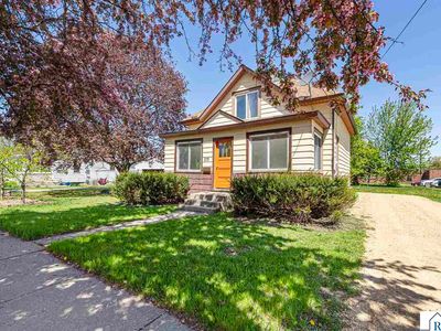 Property at 272 W Tyrone St, Le Center, MN