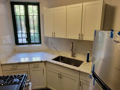 9 Metropolitan Oval APT TF