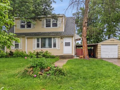 Property at 1450 Sandhurst Ave E, Maplewood, MN