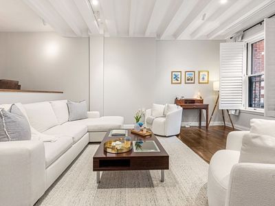 48 Beacon St APT 1R
