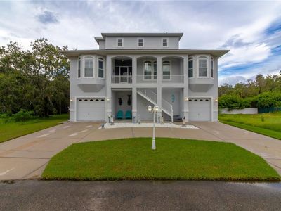 5413 Tropical Woods Ct