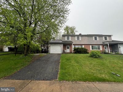 Property at 1776 Acorn Dr, Sinking Spring, PA