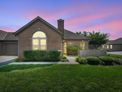Property at 2395 Hooverside Ln, Grove City, OH