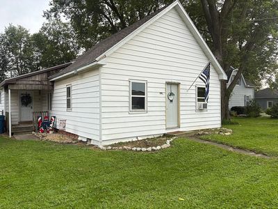 210 Lydia St