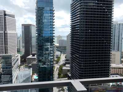 88 SW 7th St APT 2703