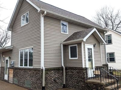 1615 1st Ave W