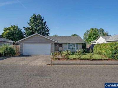 835 Sunflower Ln