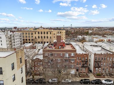 1570 W 10th St APT 3A