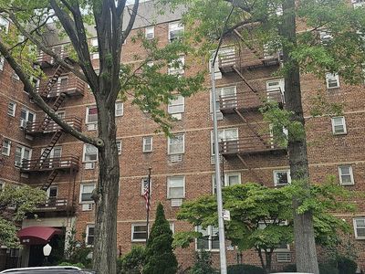 66-92 Selfridge St #6J