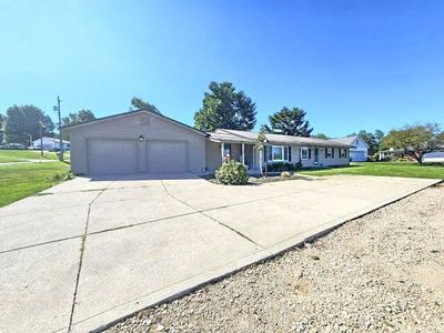 263 W Main St