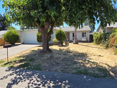 5689 Andrea Blvd