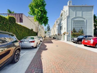 979 Pinto Palm Ter APT 45