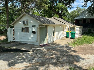 4427 Mission Rd