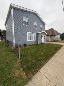 5708 W 84th Pl