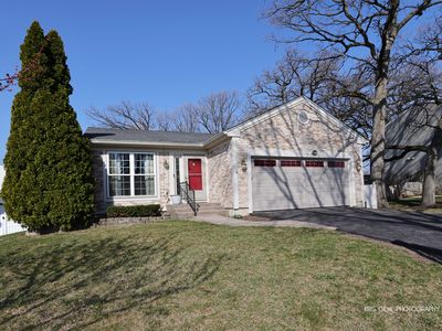 Property at 2428 Bridle Cir, Round Lake Beach, IL