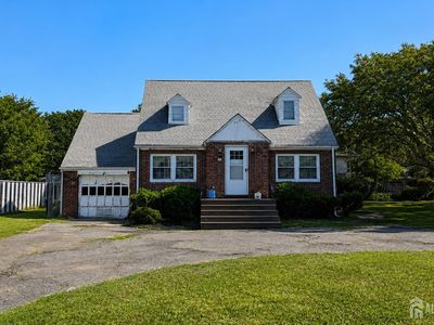 1892 Oak Tree Rd