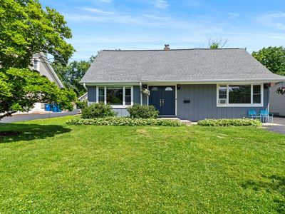 4335 Prospect Ave