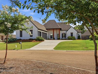 262 Reservoir Way