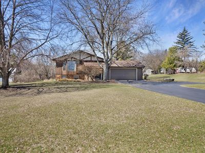 W267N6755 Beacon Hills DRIVE