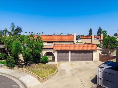 8111 Dartmoor Dr