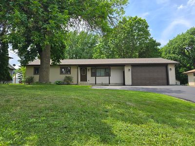 409 Main St S