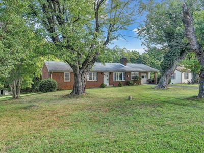 1016 Greenfield Rd
