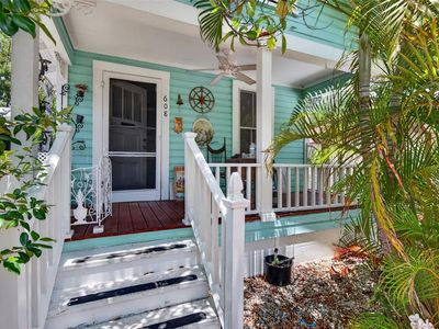 608 Belleview Blvd