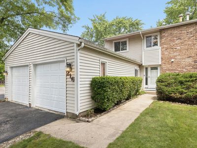 216 Douglass Way