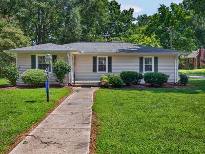 1115 E Willowbrook Dr