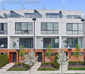 Property at 533 E Harrison Ave Unit 38, Royal Oak, MI