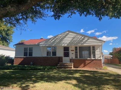 Property at 6413 Anita Dr, Parma Heights, OH