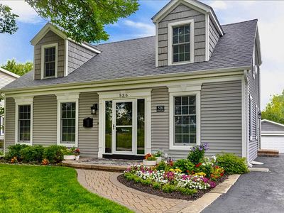 536 W Oneida Ave