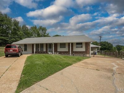 Property at 2998 Foxwood Dr, Maryland Heights, MO