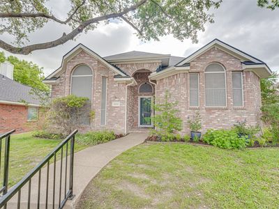 1825 Ambrose Dr