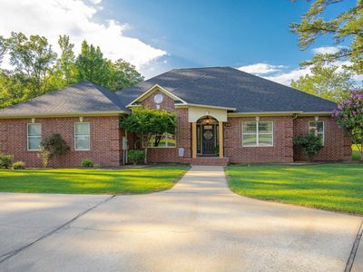 556 Shannon Ln