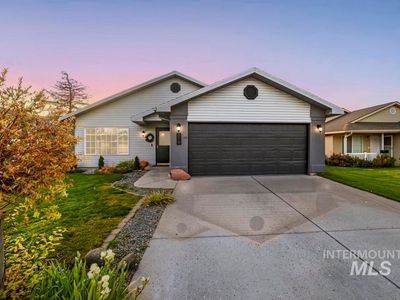 819 Eastland Park Dr