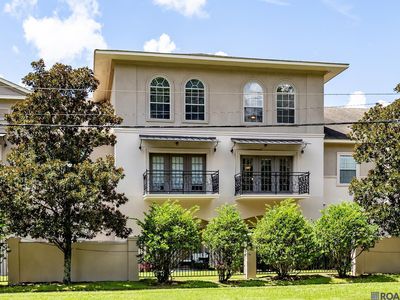 4230 Highland Rd APT 205