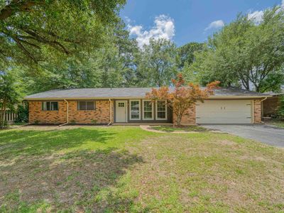1302 W Elm St