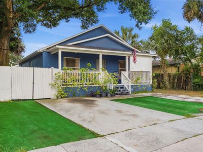 3203 DELEUIL AVENUE