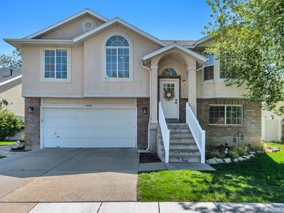 1493 W Pebblecreek Dr
