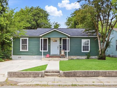 919 W Wildwood