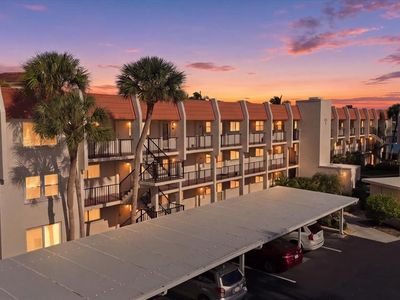 260 Santa Maria St APT 105