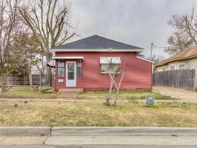 2901 N McKinley Ave