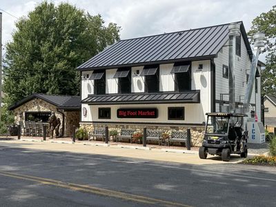 W4724 South Lakeshore DRIVE