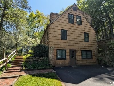 17 East Bucks Rock Road