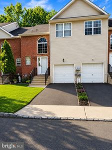 Property at 130 Orchid Ln, Ewing, NJ