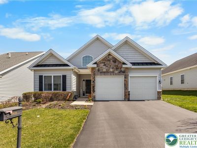 2618 Ambassador Dr